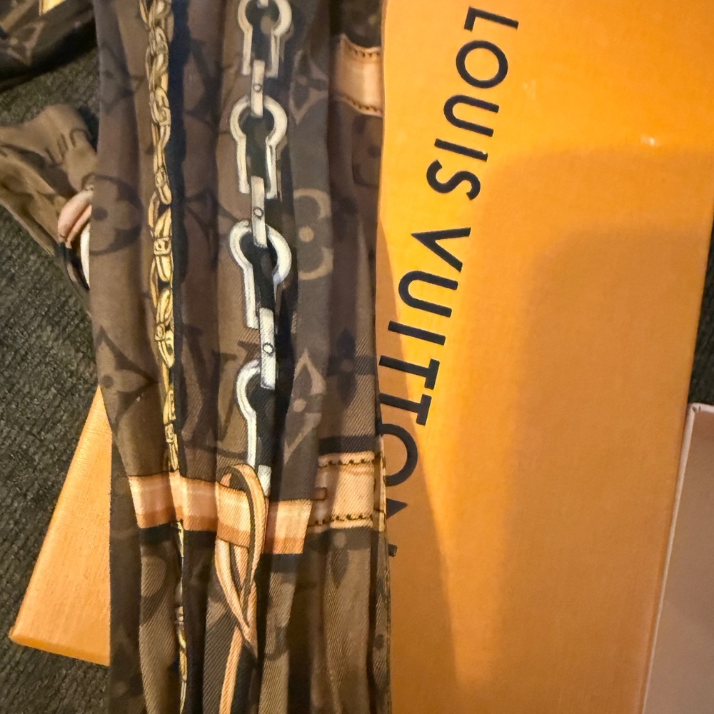 Louis Vuitton bandeau